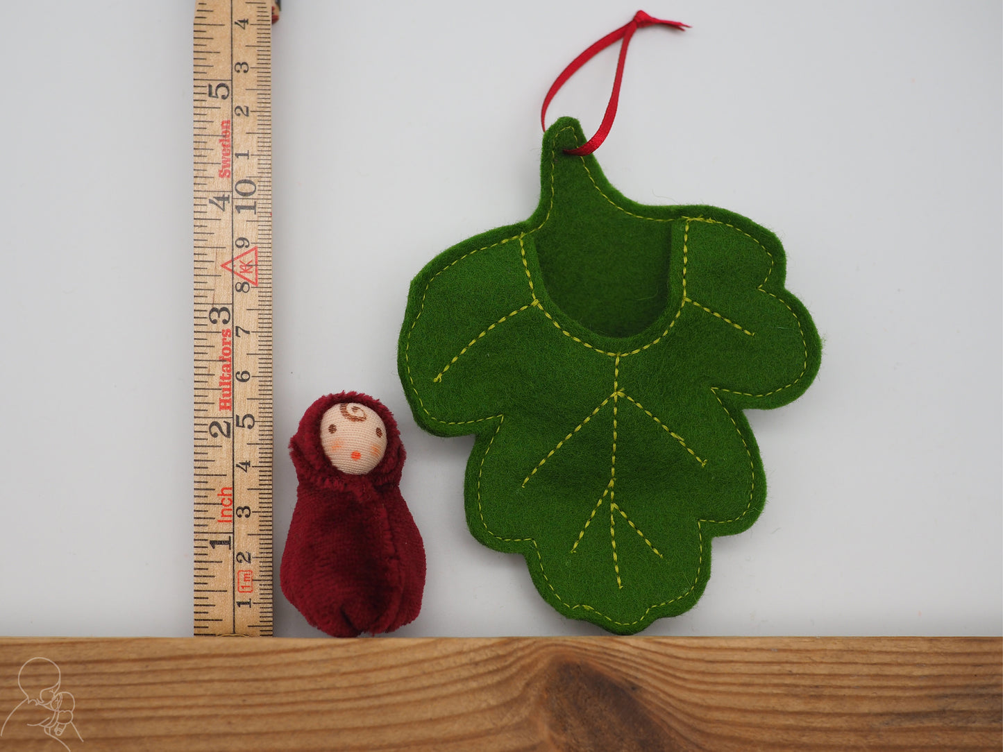 Hawthorn leaf baby
